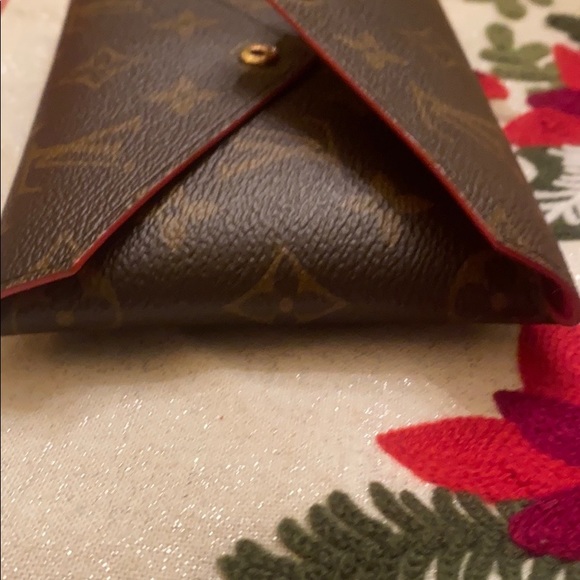 Authentic Louis Vuitton pouch - Picture 2 of 7